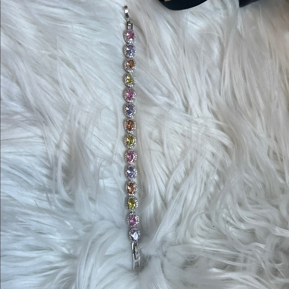 NWOT Elegant Multicolor Gemstone Bracelet